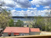Family/Pet Friendly, Peaceful Cabin, Lakeview, Deck with Norfork Lake views