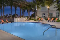 Hampton Inn and Suites by Hilton Naples South - Pool