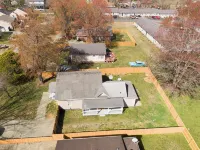 5 Min. from Elon w/in Unit Washer + Dryer - Fast Wi-Fi - Smart TVs