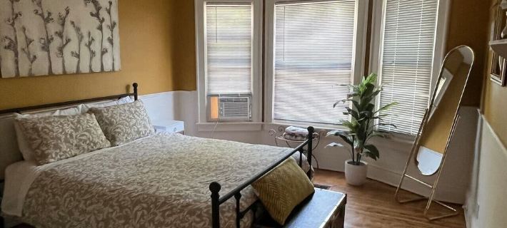 Family home in the Elmwood Village Hotels in Buffalo