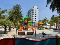 Avyanna Gulhi Beach Hotel Các khách sạn ở Dhigu