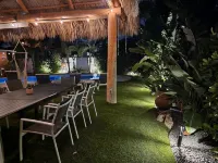 Villa in Fort Lauderdale Waterfront Heated Salt Pool Tiki Free EV charging Kayak