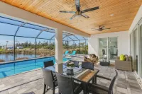 Charming 4-bedroom villa with AC &Heated Saltwater Pool in peaceful Cape Coral -  Casas de vacaciones