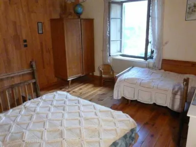 House full of character - 250 sq.m - fully furnished