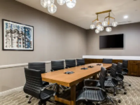 Hilton Chicago/Oak Lawn Hotels in Cook County