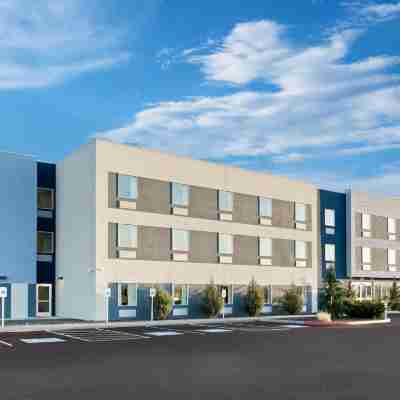 Holiday Inn Express & Suites GEORGE - QUINCY SOUTH by IHG Hotel Exterior
