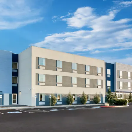 Holiday Inn Express & Suites GEORGE - QUINCY SOUTH by IHG