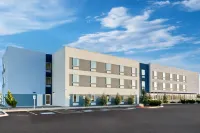 Holiday Inn Express & Suites GEORGE - QUINCY SOUTH Hotel di George