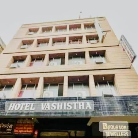 Hotel Vashistha