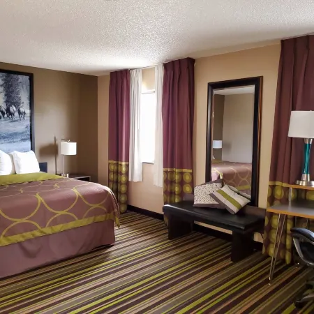 Super 8 by Wyndham Bozeman