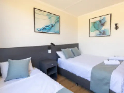 The Club Hotel Hotels in Gladstone