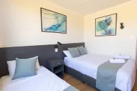 The Club Hotel Hotels in Gladstone