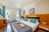 Crystal Flora Beach Resort - Ultimate All Inclusive Hotel di Goynuk Mahallesi