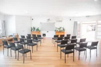 Raglan Sunset Motel and Conference Venue