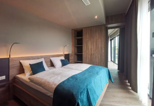 3. H24 슈타트호..