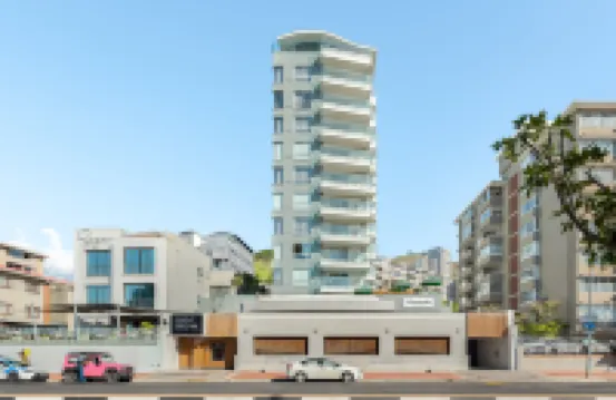 Point Break Luxury Apartments Hotel di 