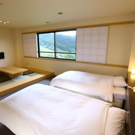 Manza Onsen Nisshinkan