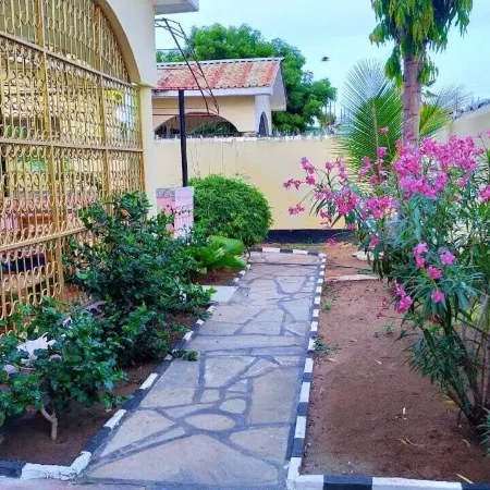 Stay.Plus Mtwapa Holiday Home