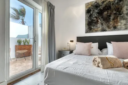 Casa Serena 10 - Boutique Hotel - Adults Only-Breakfast Included Отели в г. Кониль