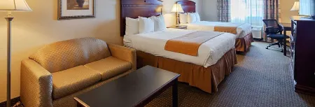 Franklin Inn and Suites Отели в г. Робертсон