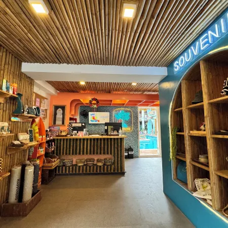 Happiness Hostel Boracay