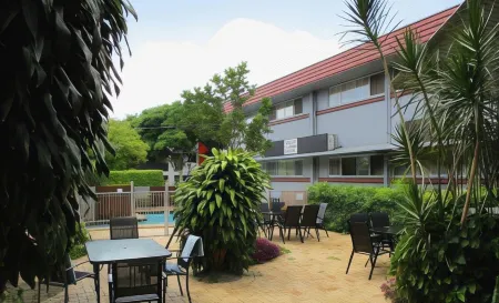 Airway Motel Отели рядом со станцией Doomben Station