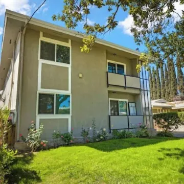 Spacious Apt w/ 2BR - City Center