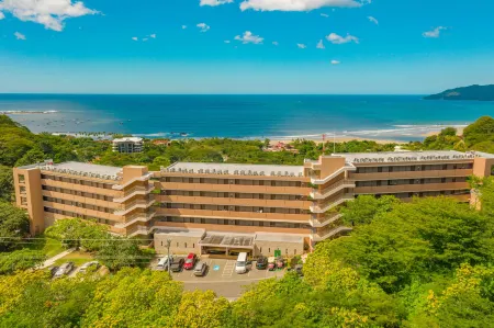 Wyndham Tamarindo Отели в г. Тамариндо