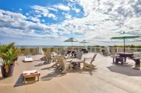 Water's Edge Ocean Resort Hotel di Wildwood Crest