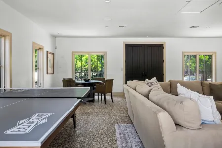 Cabins on the Lake - Boat Dock - Firepit Отели в г. Гудзон Бенд