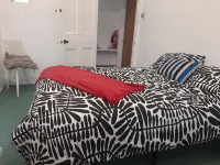Bed Contl Breakfast Newport Wales near train Hotel di Victoria