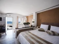 Galaxy Suites & Villas - Rooftop Pools