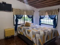 Bungalow Bahía Visión Azul Hotels in Solola