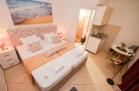 Apartments Tea Kotor