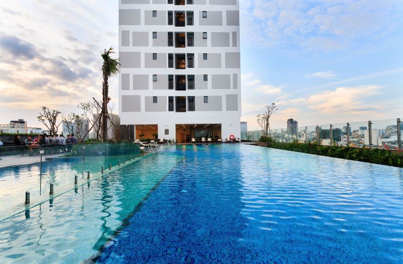 Infinity Pool Signature - Saigon Rivergate photo 2