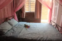 Bau Bi Mini Farmstay Mekong - Tien Giang - Pools