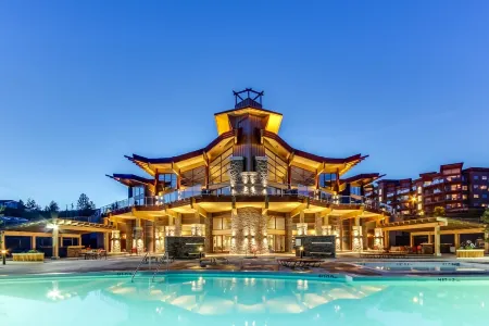 Fabulous Condo at Five Star Resort 209