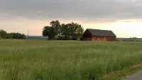Tollarp - Barn - Sleeps 3 - Pet Friendly - Parking Hotels in Yngsjö