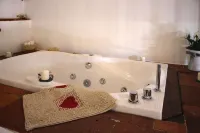 Stone House in Camaiore Near Versilia Beach - Hot Tub