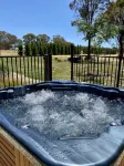 Ironbark Maldon, with outdoor spa and forest views