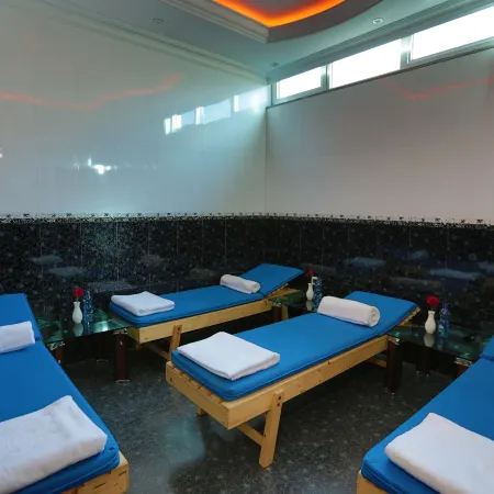 Friendship International Hotel