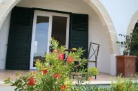 Apartment 3 with Pool and Sea View