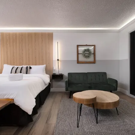 Cactus Cove Inn and Suites