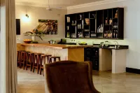 Nkosi Guest Lodge - 5-Star