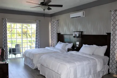 Barefoot Caye Caulker Hotel Отели рядом с достопримечательностью «San Pedro Belize Express»