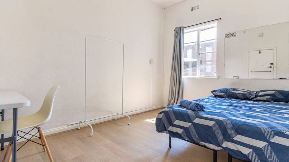 Richmond Private Rooms - 151 Hoddle Homestay