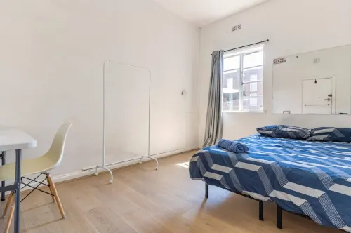 Richmond Private Rooms - 151 Hoddle Homestay - Parking