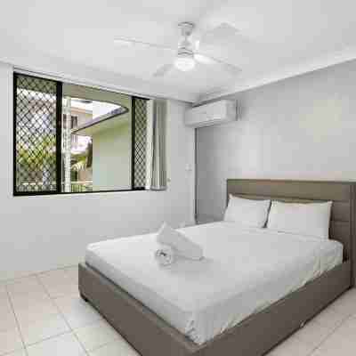 Unit 24-24 Hamilton Ave Surfers Paradise Rooms