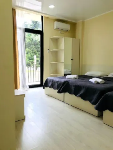 Gurya โรงแรมใน