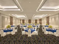 Aurika, Mumbai International Airport Hotels near Linking Road